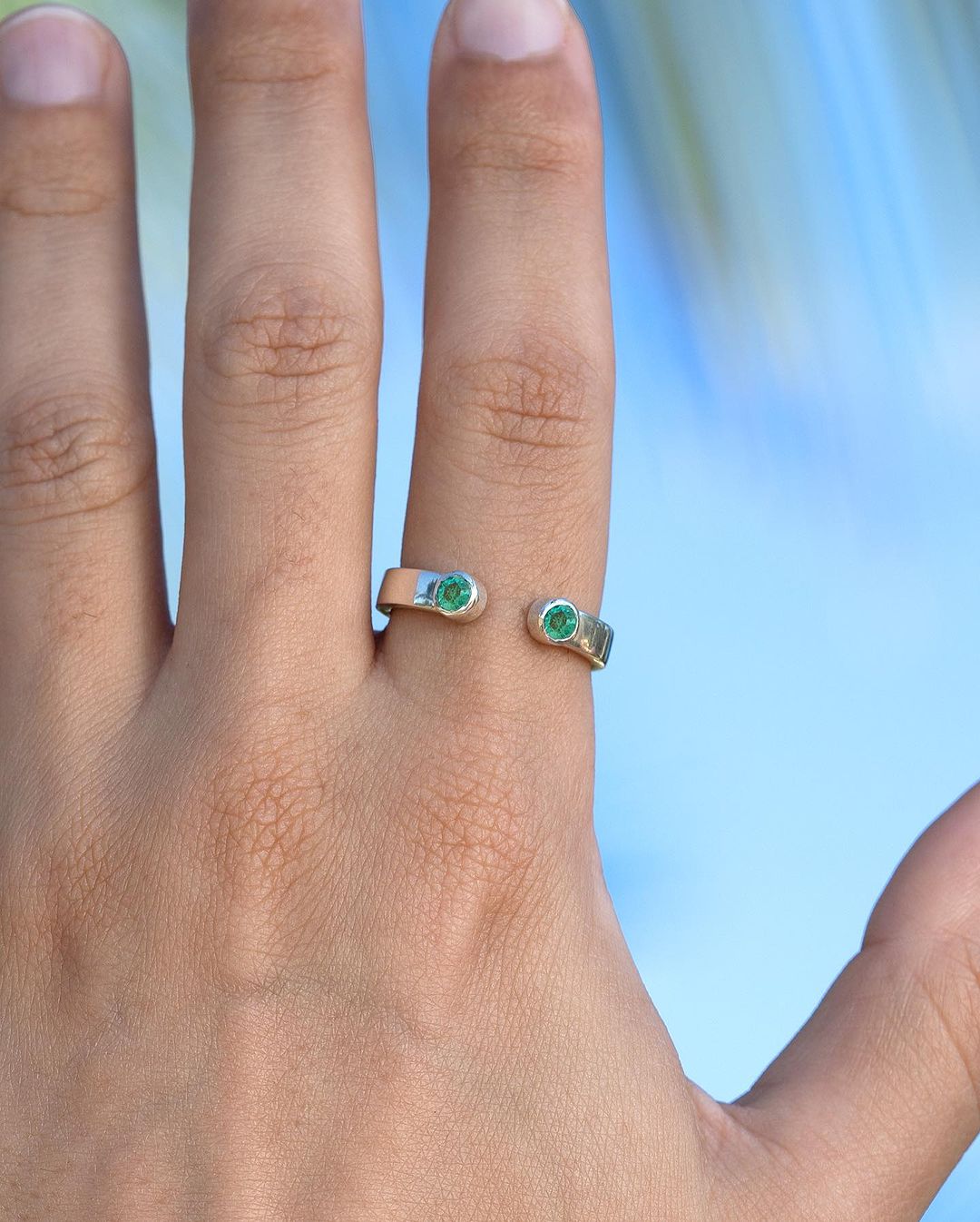 Duo Ring – Emerald – view 3