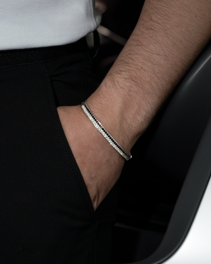 Firenze Bracelet – Black & White – worn by a model – view 5