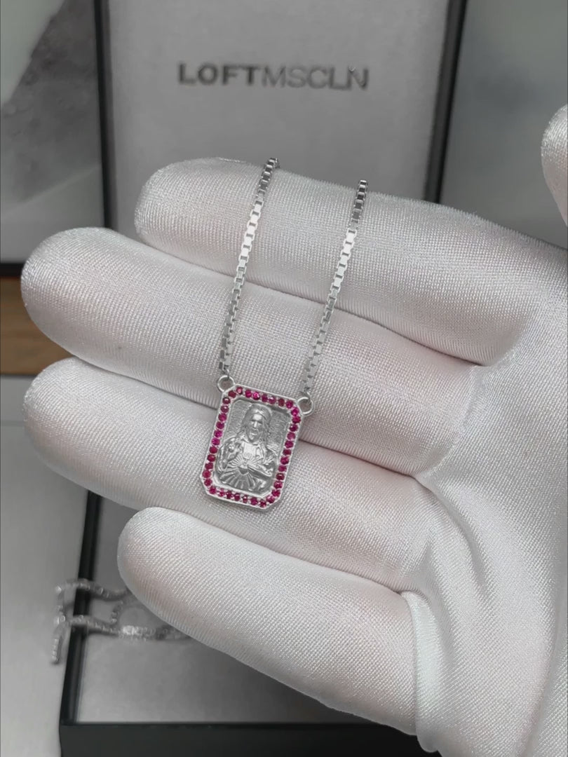 Frame Scapular Necklace – Ruby – video 2