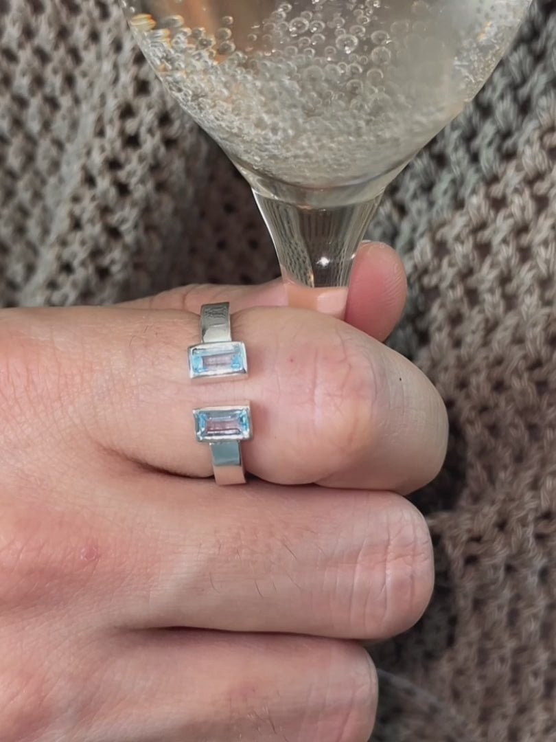 Ritz Ring – Sky Blue Topaz – video 1
