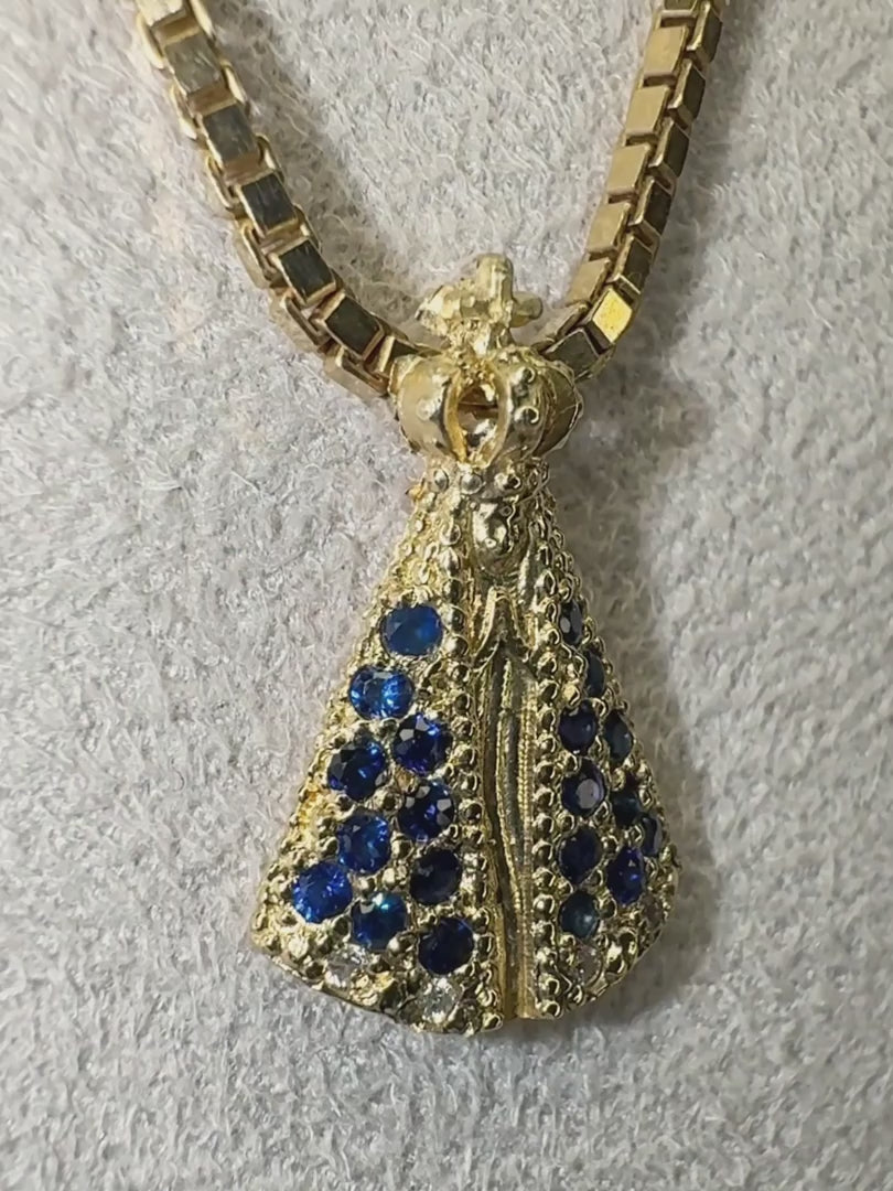 Our Lady of Aparecida Medal Pendant in 18k Gold with Sapphires and Diamonds – video 3